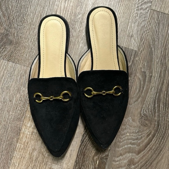 Women’s Black Velvet Mule With Gold Detail Size 7 - Picture 2 of 3